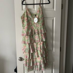 Boohoo light green floral print dress